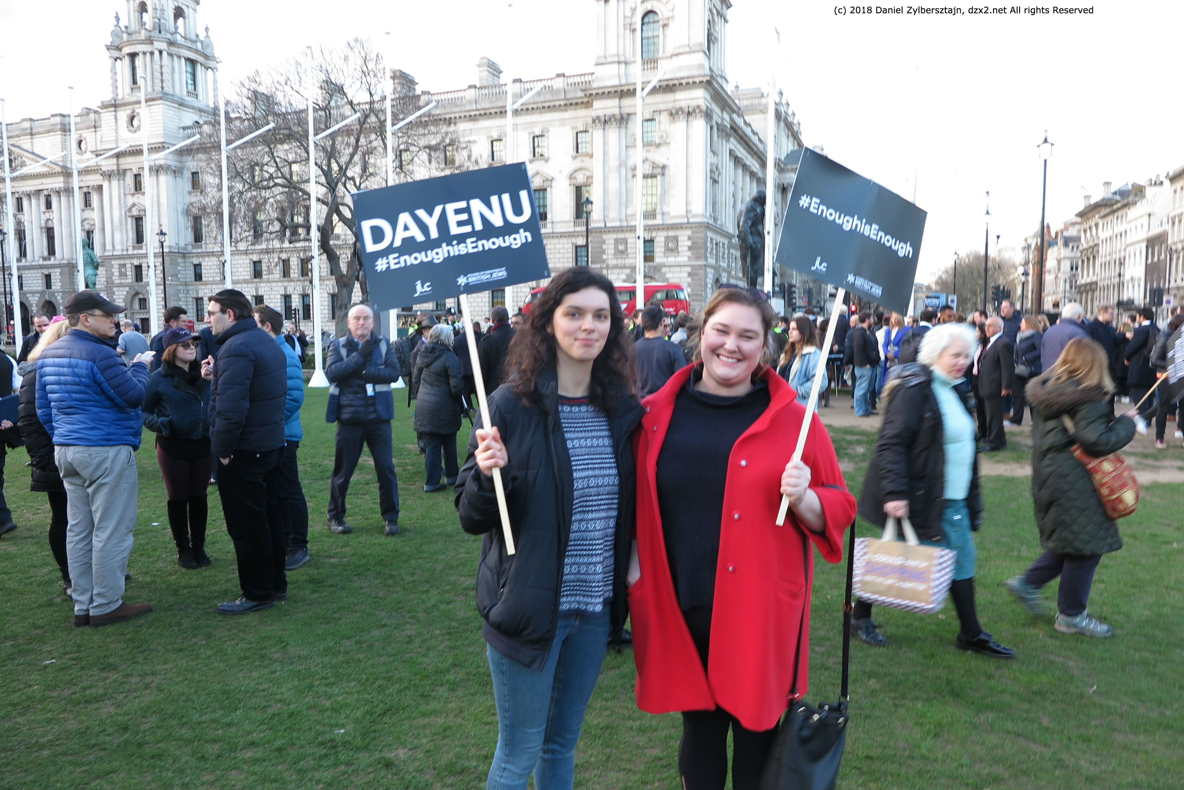 Vlaudia Baum 21 und Kate Turner 31 Antisemitismus in der Labourpartei verstößt gegen britische Werte IMG_0415